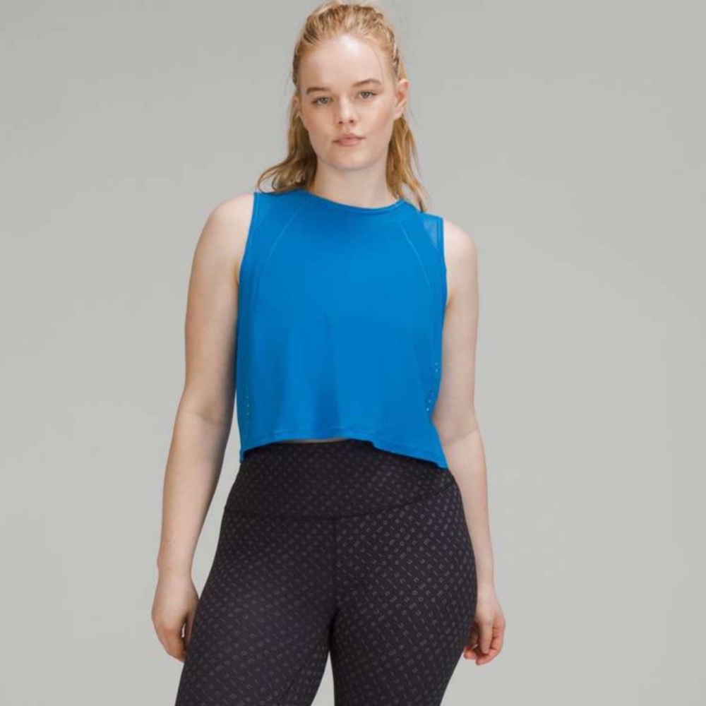 Like New Sculpt Cropped Tank Top in Poolside